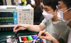 중국에 삼성 OLED 기술 빼돌린 전직 연구원 구속기소 : 수도권 : 전국 : 뉴스 : 한겨레 중국에 삼성 ...