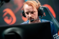 에밀 라르손 - 나무위키 에밀 라르손