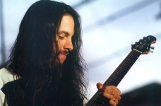 존 페트루치 - 나무위키 존 페트루치