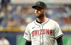 딜런 플로로 - 나무위키 딜런 플로로