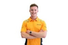 아담 스몰리 - 나무위키 아담 스몰리