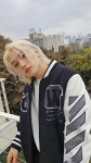 Strays 😻에 있는 Gabrielle Bauer님의 핀 | 펠릭스 스트레이 키즈, 배우, 유명인