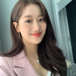 April - Naeun | 연예인, 아이돌, 배우