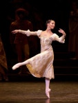 Francesca Hayward. 📷 Alice Pennefather. | 발레