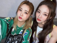 Pin page mire 미레 & kelly 켈리 / tri.be
