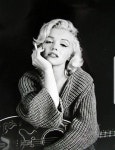 The Balalaika sitting by Milton Greene, September 1953 | 배우,...