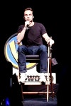 Sebastian Stan gifs | 배우