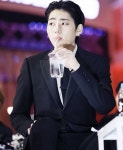 Pin de ♥𝚃𝚑𝚊𝚝 𝙱𝚒𝚝𝚌𝚑シ en 우지호 en 2021 | Actrices, Actores, Japo...