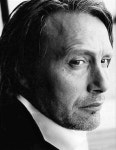 mads mikkelsen*에 있는 *님의 핀 | 배우