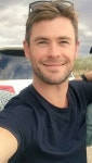 Pin de 희윤 노 em 햄식이 | Chris hemsworth, Hemsworth, Homens loir...
