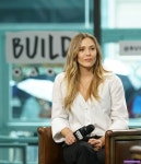 Pin by 진웅 조 on 코ㄱ | Elizabeth olsen, Elizabeth olsen scarlet...