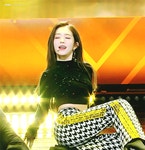 Red velvet_Irene에 있는 애정이 꽃 피던 시절님의 핀 | 레드벨벳 아이린, 레드벨벳, 아름다운 ...