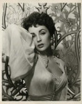 Elizabeth Taylor by Virgil Apger (1953) | 배우, 리즈, 영화