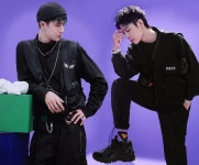 Ghim của อุมาภรณ์ trên 란 잔 ❤웨이잉 trong 2022 | Diễn viên, Chiê...