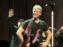 Pin by 파울라 on Jon Bon Jovi | Jon bon jovi, Dream guy, Bon jo...