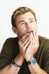 Pin de 캐슬주 한 en loki&Thor | Liam hermsworth, Hemsworth, Acto...
