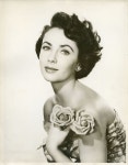 Elizabeth taylor에 있는 영란 임님의 핀(이미지 포함) | 배우, 영화, 리즈