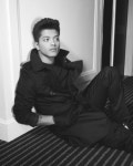 Pin de 박수민 en Bruno | Famosos, Chicos guapos, Artistas music...