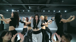 슴에서 조이는 퍼포보다 보컬 가수로 생각하나보네.. - 레드벨벳 갤러리