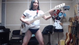 한국에서 손꼽히는 베이시스트의 연주 모습GIF