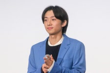 더쿠 - 영화 「물은 바다를 향해 흐른다」 공개 기념 무대 인사 - 히로세 스즈, 오오니시 리쿠, 토즈카 준...
