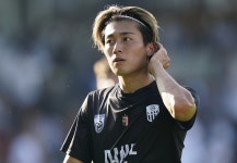 더쿠 - 쟈니스 아이돌같다는 일본의 2000년생 축구선수 나카무라 케이토.jpg