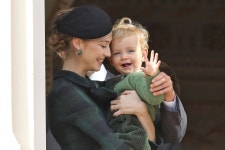 헐리우드 - 피에르 카시라기 아내 존예다