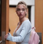 익스트림무비 - 시드니 스위니 글래머 매거진 (3000x), 파파라치들의 극단적인 행동들로 안전의 위협을 느...