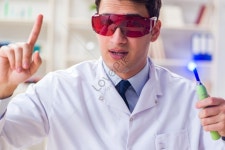 촬영된 치과 병원에서 일하는 젊은 치과의사 사진 무료 다운로드 - Lovepik 촬영된 치과 병원에서 일하는...