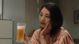 사토미 에이코 토다 산토리 CM 보니까 3명이서 자매로 드라마 나오는거 보고싶다 - 재팬 카테고리