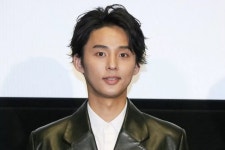 더쿠 - 영화 「그리고 나는 어찌할 바를 몰라」 무대 인사 - 후지가야 타이스케(Kis-My-Ft2), 미우...