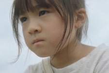 더쿠 - 2019년 10월 18일 (금) 공개 니이츠 치세 주연 영화 『역까지의 길을 가르쳐줘』 장면 사진 ...