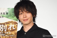 더쿠 - 오늘 영화 『긴 이별』 공개 기념 무대인사 - 나카무라 토모야