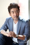포즈 취하는 류승룡 | 연합뉴스