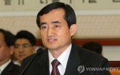 신영철 `촛불재판 재촉