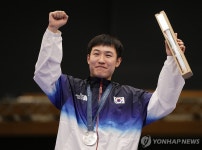 조영재, 속사권총서