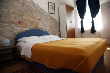 Omir Hotel, 풀라 - trivago.co.kr