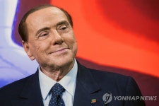 이탈리아 최장수 총리 실비오 베를루스코니 前 총리 사망 - 유승민 마이너 갤러리
