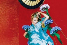 영화 감독으로 돌아온 사진작가