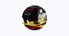 Apple Music에서 만나는 Andrea Stelitano