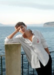 데이지 에드거-존스(Daisy Edgar-Jones), 알리오차 슈나이더(Aliocha Schneider),...