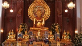 왓 차나 쏭크람