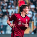 Yakup Arda Kılıç | 🫱🏽🫲🏼 #besiktas | Instagram Instagram의 Yak...