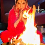 Isha Koppikar | जय श्री राम 🙏🏼 | Instagram Instagram의 Isha K...
