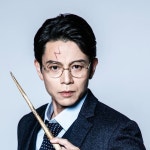 吉沢 悠Hisashi Yoshizawa | . 泥濘む前の那須川夏生。 メイクさんの技術で、毎回髪の毛を白髪混じりの...