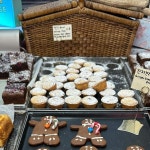 좋아하는 것들 가득. #설레는연말 #즐거운12월 #12월이좋아요 | Instagram Instagram의 쇼...