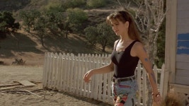 슬라이드쇼: 호러 영화로 첫발을 내디딘 13명의 할리우드 스타 호러 영화로 첫발을 내디딘 13명의 할리우드 ...