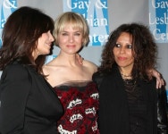 린다 페리, 사라 길버트 — 스톡 에디토리얼 사진 © Jean_Nelson #60784579 린다 페리, 사...