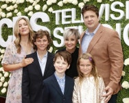 루 다이아몬드 필립스 — 스톡 에디토리얼 사진 © Jean_Nelson #31872873 루 다이아몬드 필립...