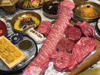 화려한 비주얼과 함께 더 노골적이고 강해지는 음식의 언어